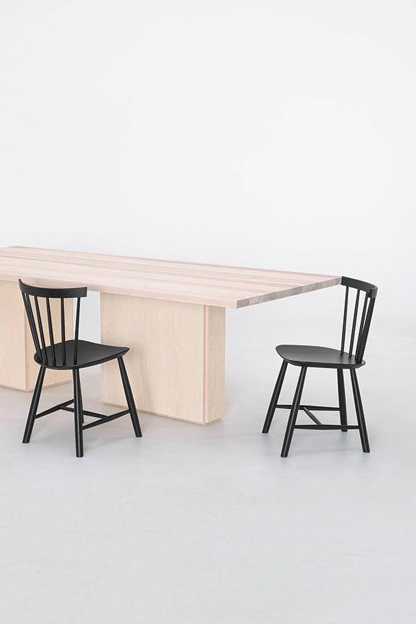 minimalist wood dining table - detail